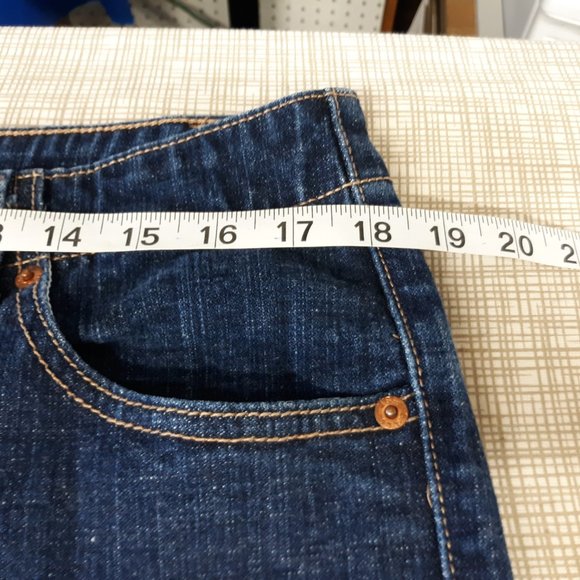 Levi's 525 Women's Bootcut Jeans Size 16 Dark Wash Blue Denim Frayed Raw Hem - Picture 11 of 15